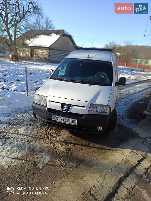 Грузовой фургон Peugeot Expert 2004 в Старом Самборе фото Грузовой фургон Peugeot Expert 2004 в Старом Самборе