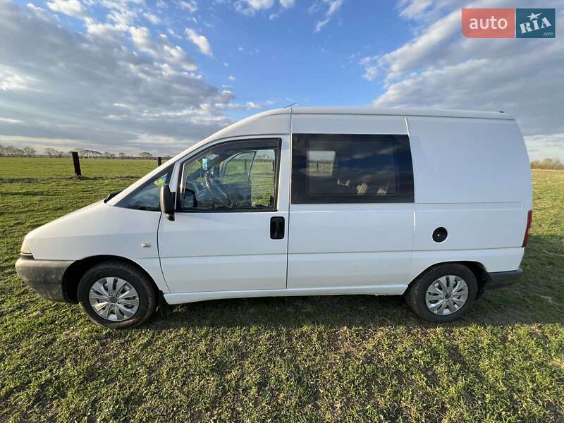 Минивэн Peugeot Expert 2002 в Жидачове