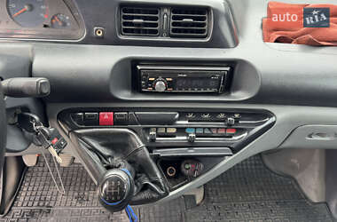 Мінівен Peugeot Expert 2006 в 
