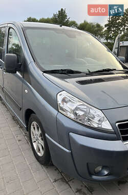 Минивэн Peugeot Expert 2012 в 
