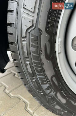 Грузовой фургон Peugeot Expert 2024 в 
