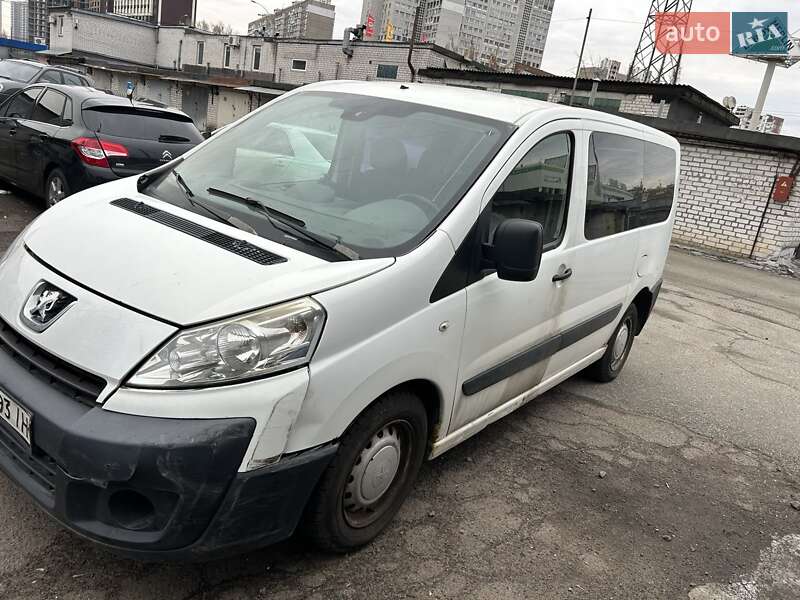 Минивэн Peugeot Expert 2008 в Киеве