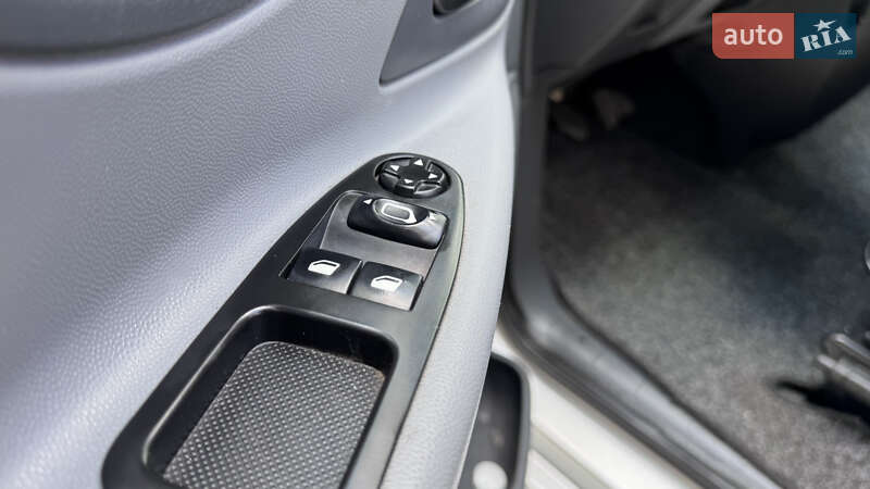 Мінівен Peugeot Expert 2012 в Івано-Франківську
