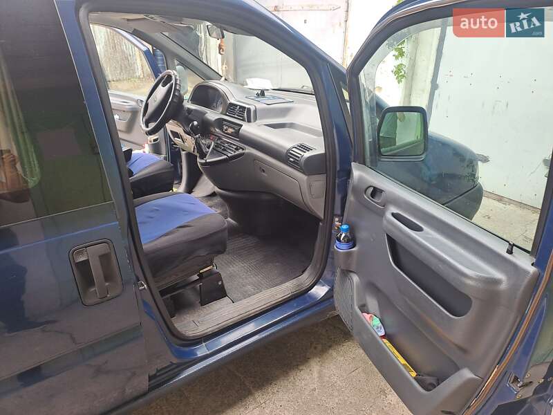 Минивэн Peugeot Expert 2001 в Ивано-Франковске