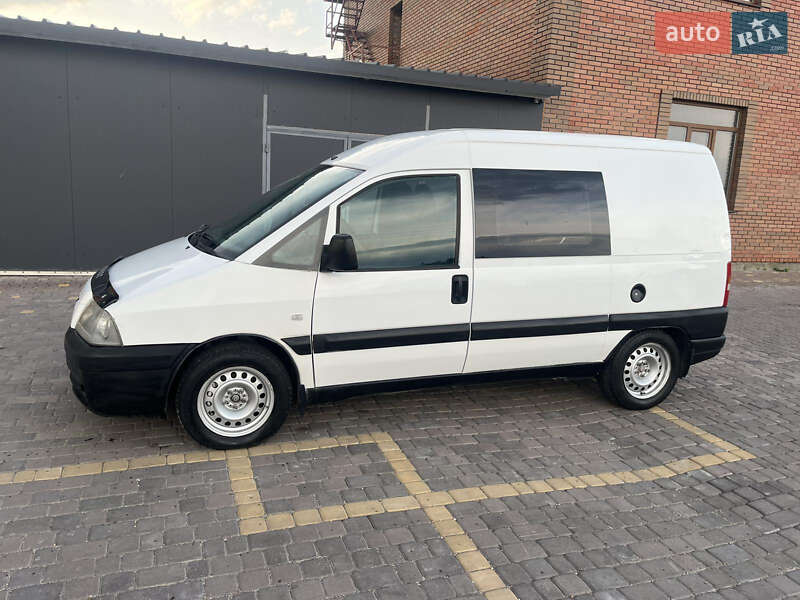 Мінівен Peugeot Expert 2004 в Теофіполі