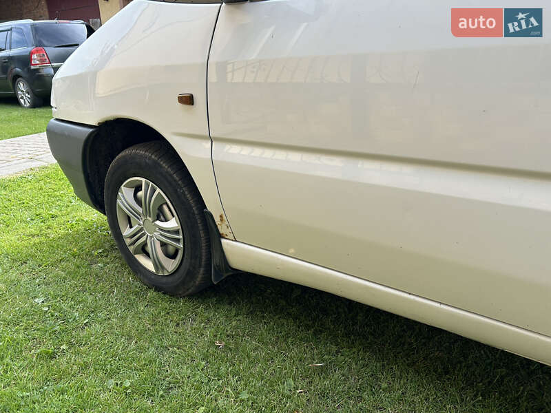Вантажний фургон Peugeot Expert 1998 в Львові