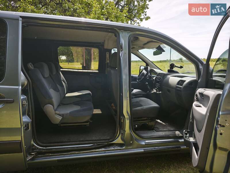 Вантажопасажирський фургон Peugeot Expert 2012 в Львові