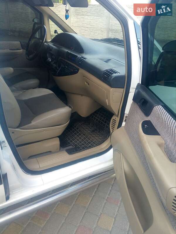 Минивэн Peugeot Expert 2006 в Ровно