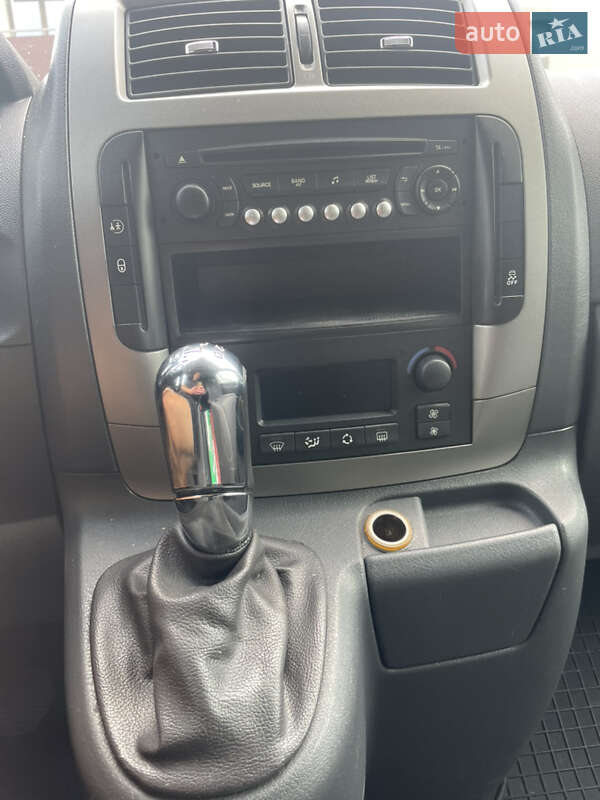 Минивэн Peugeot Expert 2013 в Киеве