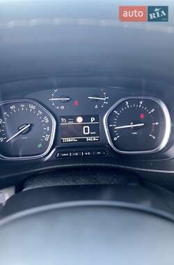 Грузовой фургон Peugeot Expert 2018 в 