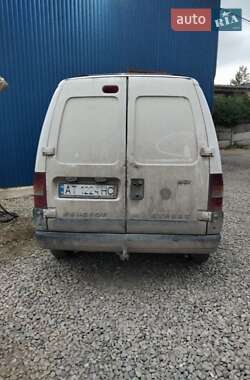 Грузовой фургон Peugeot Expert 2004 в 