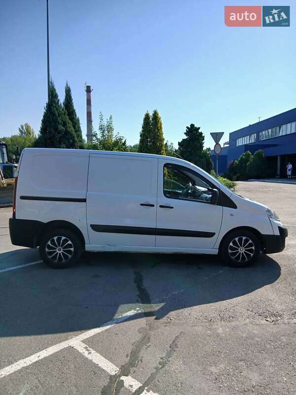 Грузовой фургон Peugeot Expert 2008 в Днепре