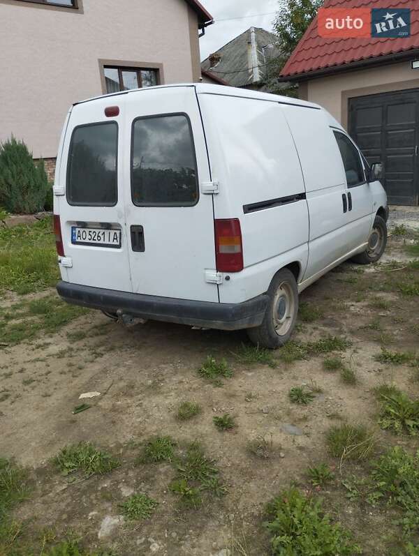 Вантажний фургон Peugeot Expert 2002 в 