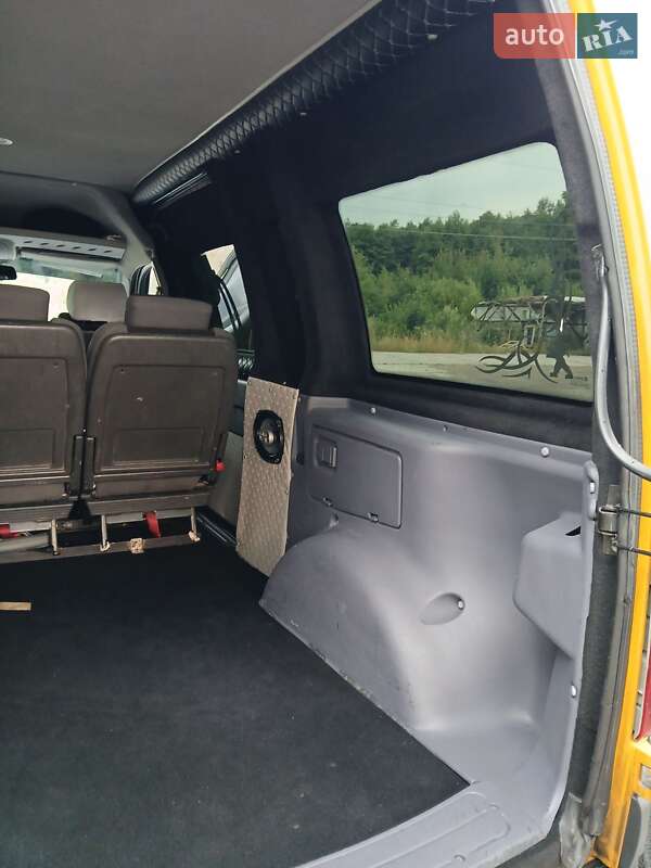 Мінівен Peugeot Expert 2006 в Стрию