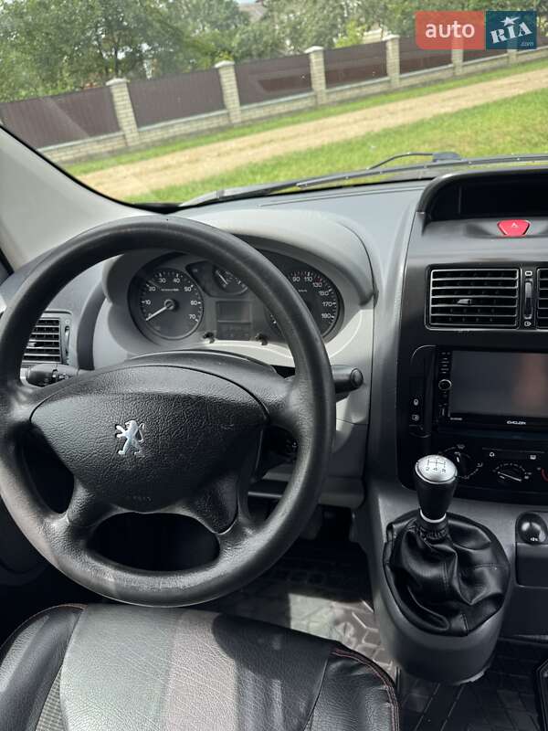 Минивэн Peugeot Expert 2007 в Сторожинце