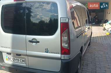 Минивэн Peugeot Expert 2008 в 