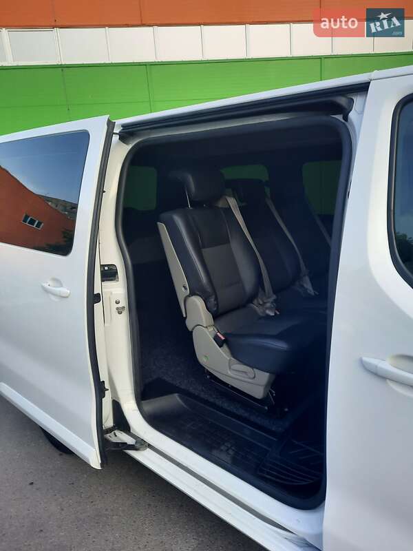 Мінівен Peugeot Expert 2018 в Рівному