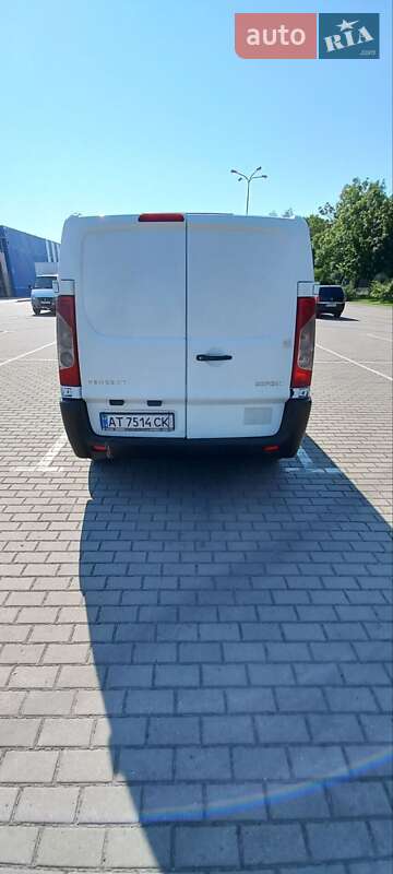 Вантажний фургон Peugeot Expert 2008 в Коломиї