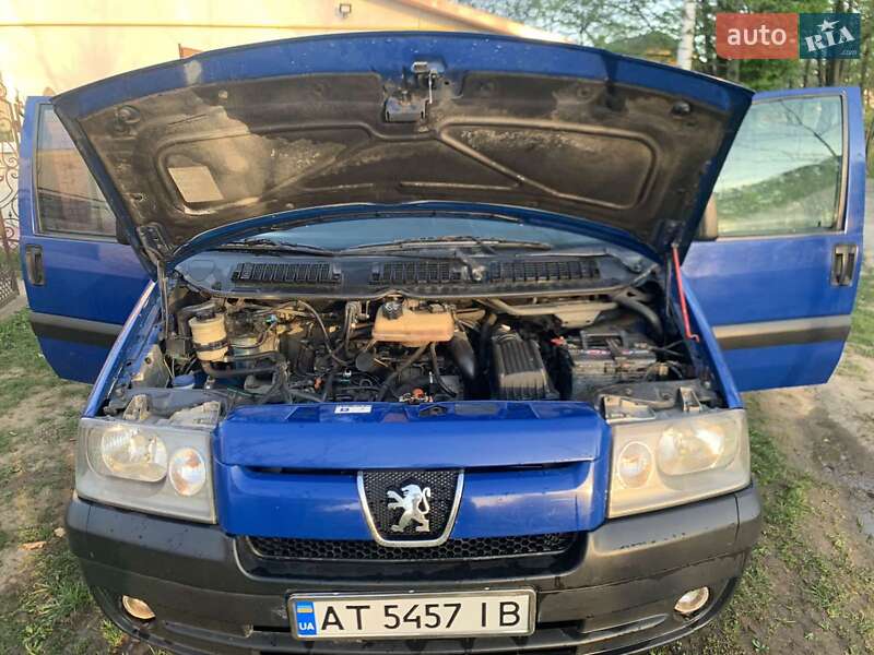 Минивэн Peugeot Expert 2005 в 