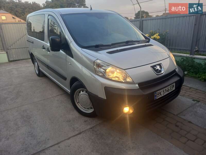 Минивэн Peugeot Expert 2007 в 