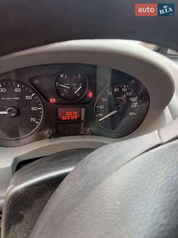 Мінівен Peugeot Expert 2012 в Івано-Франківську