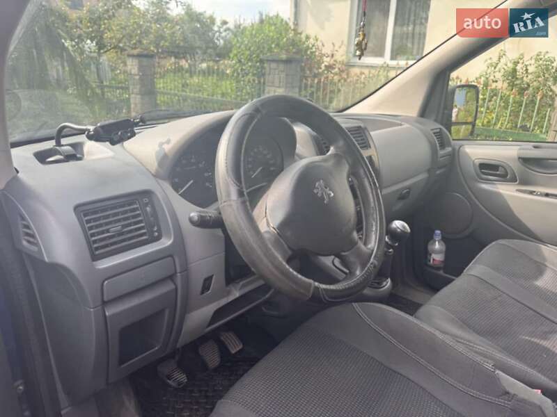 Мінівен Peugeot Expert 2009 в Івано-Франківську