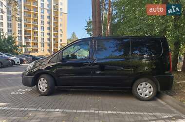 Грузовой фургон Peugeot Expert 2011 в 