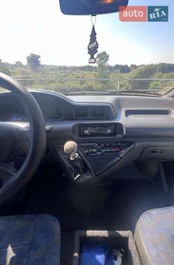 Минивэн Peugeot Expert 2000 в 
