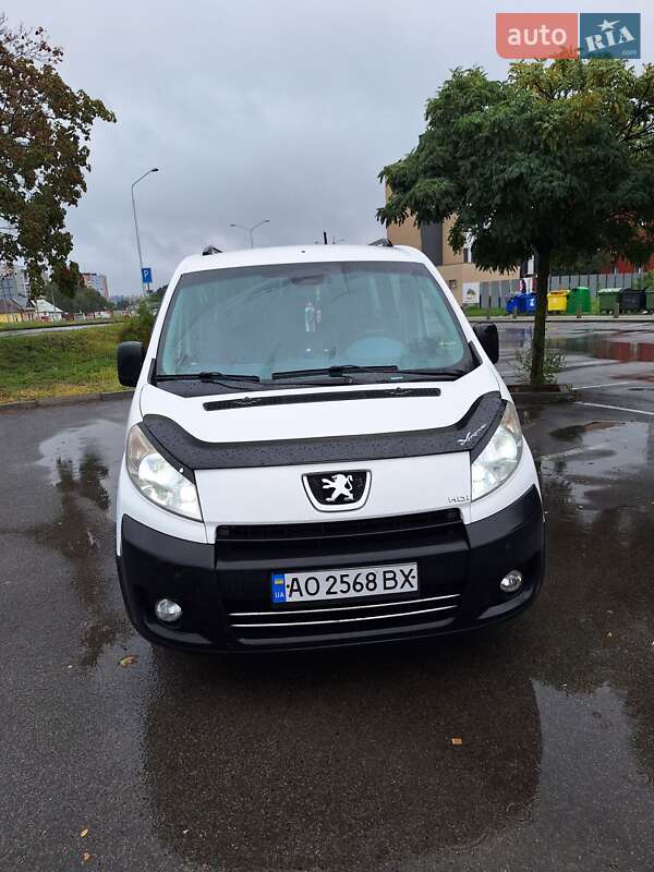 Минивэн Peugeot Expert 2007 в Виноградове