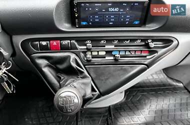 Минивэн Peugeot Expert 2005 в 