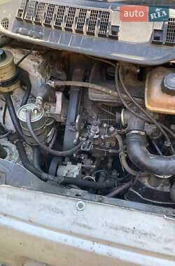 Грузовой фургон Peugeot Expert 2002 в 