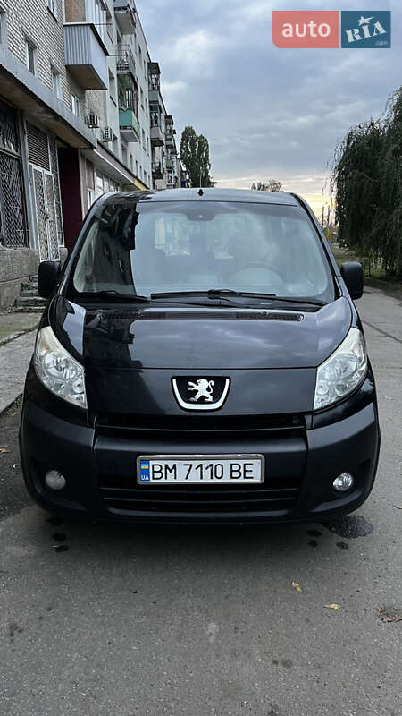 Мінівен Peugeot Expert 2009 в  фото Мінівен Peugeot Expert 2009 в