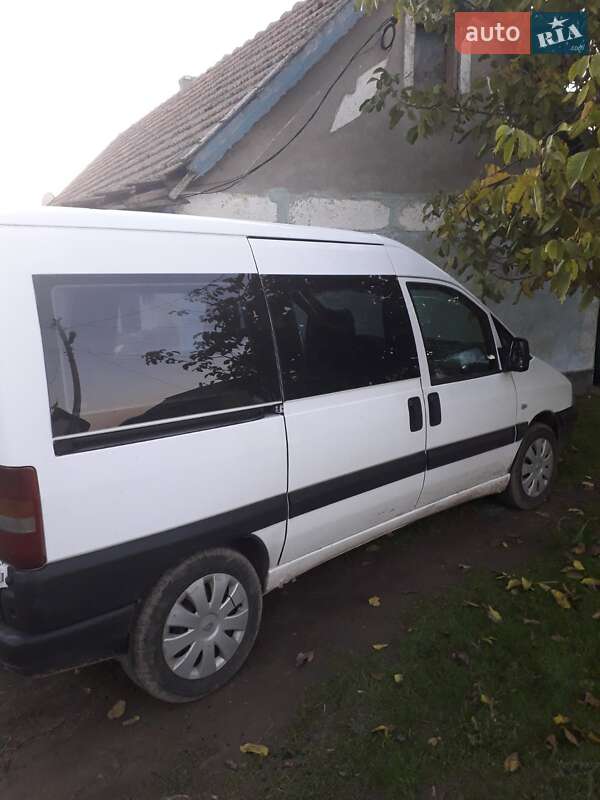 Минивэн Peugeot Expert 2005 в Сарате