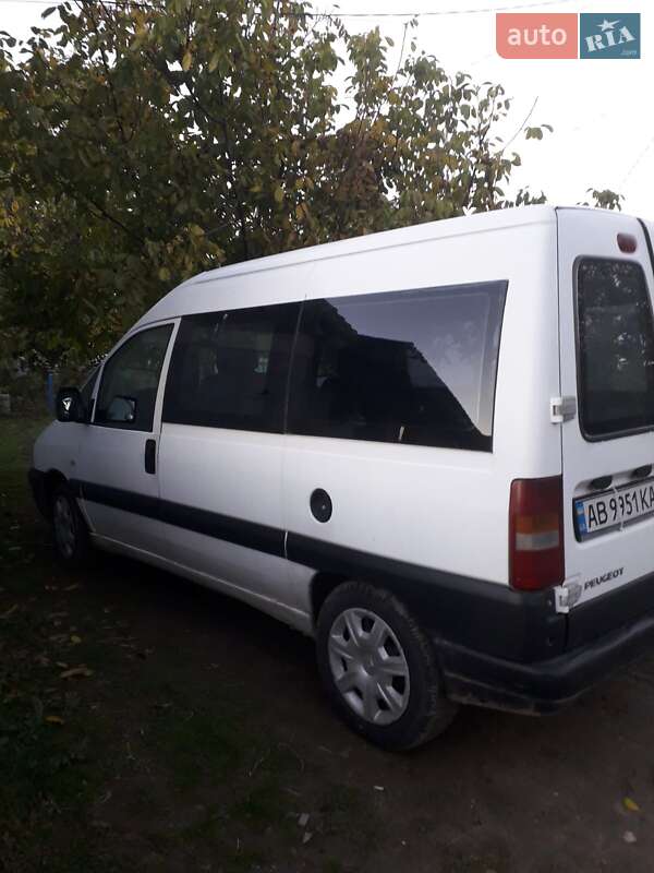 Минивэн Peugeot Expert 2005 в Сарате