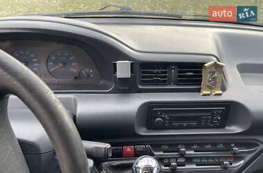 Минивэн Peugeot Expert 2004 в  фото 35 Минивэн Peugeot Expert 2004 в