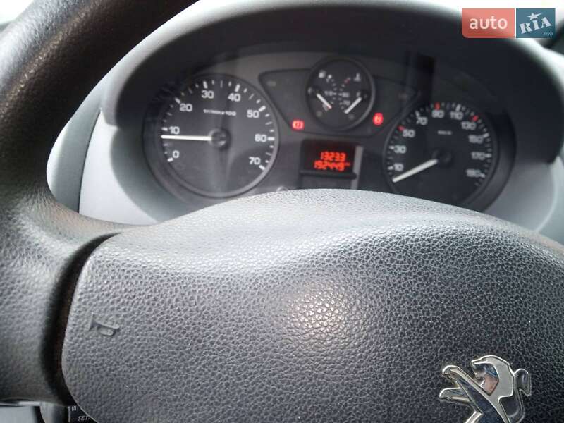 Грузовой фургон Peugeot Expert 2014 в Житомире