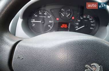 Грузовой фургон Peugeot Expert 2014 в 