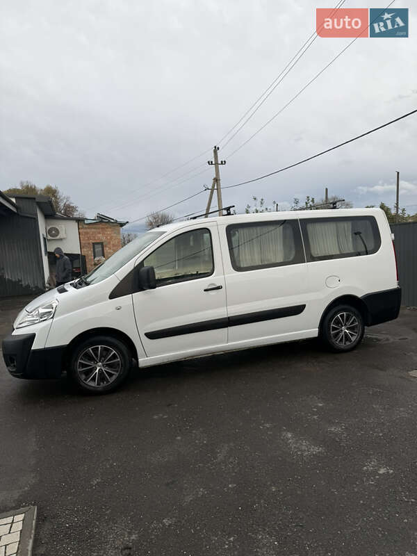 Минивэн Peugeot Expert 2008 в Черновцах