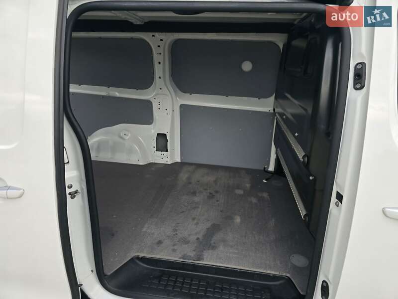 Грузовой фургон Peugeot Expert 2020 в Стрые