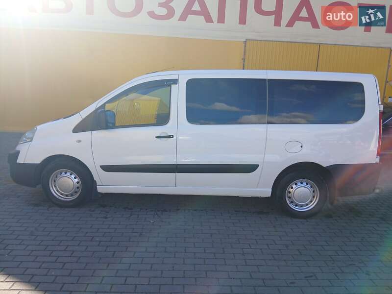 Мінівен Peugeot Expert 2008 в Новояворівську фото 5 Мінівен Peugeot Expert 2008 в Новояворівську