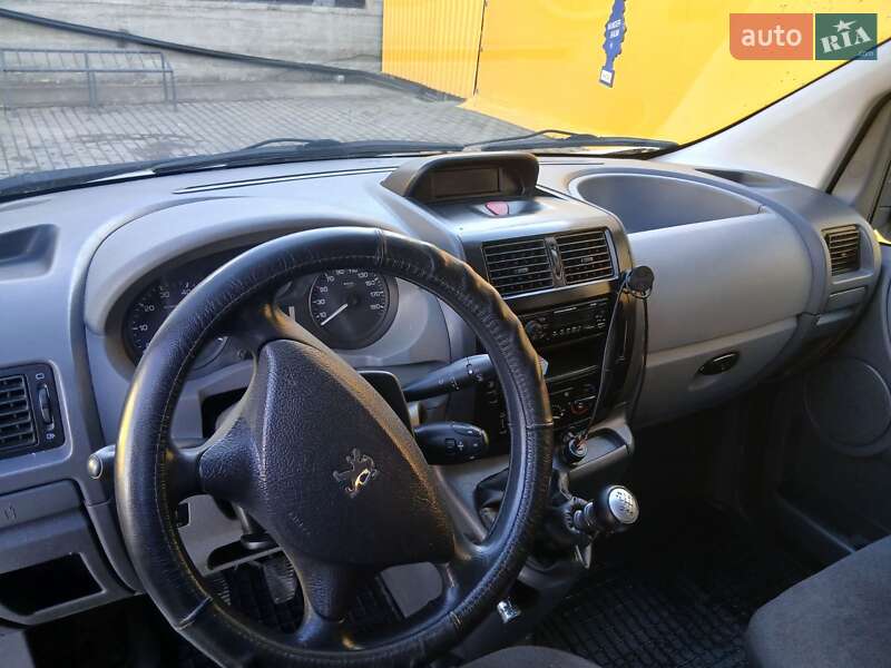 Мінівен Peugeot Expert 2008 в Новояворівську фото 7 Мінівен Peugeot Expert 2008 в Новояворівську
