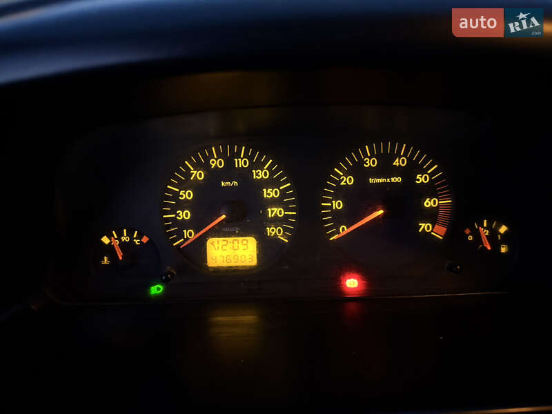 Грузовой фургон Peugeot Expert 1999 в Глыбокой