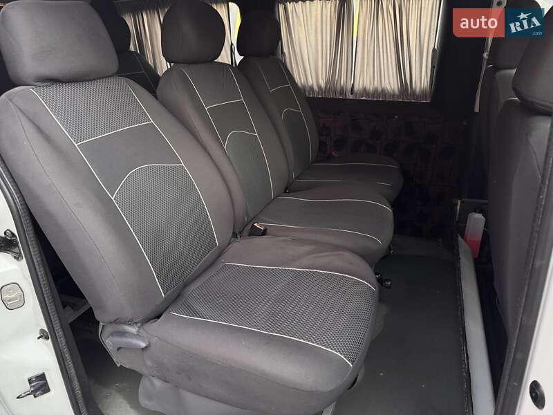 Минивэн Peugeot Expert 2007 в Стрые