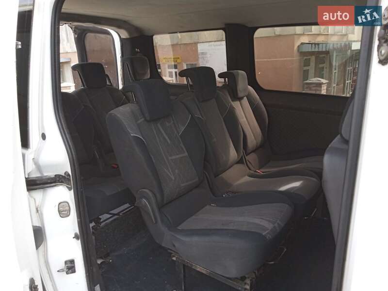 Минивэн Peugeot Expert 2009 в Гусятине