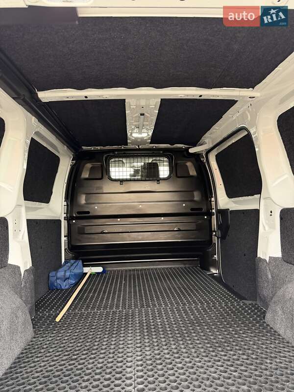 Вантажний фургон Peugeot Expert 2020 в Києві