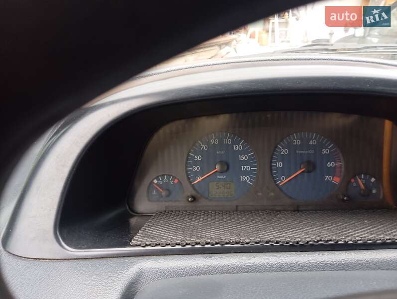 Минивэн Peugeot Expert 2002 в Ивано-Франковске фото 4 Минивэн Peugeot Expert 2002 в Ивано-Франковске