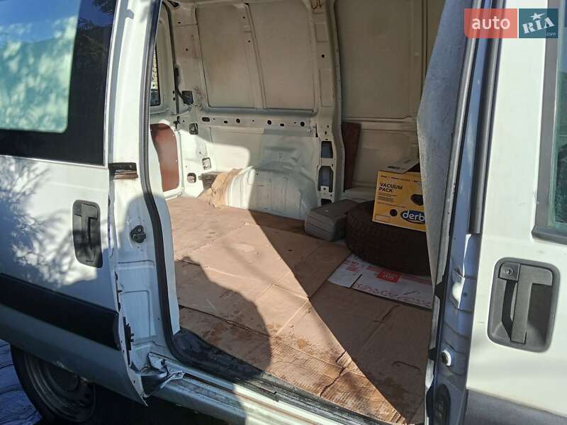 Грузовой фургон Peugeot Expert 2004 в Здолбунове