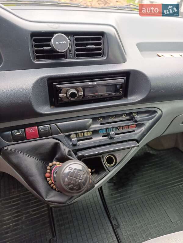 Грузовой фургон Peugeot Expert 2005 в Кременце