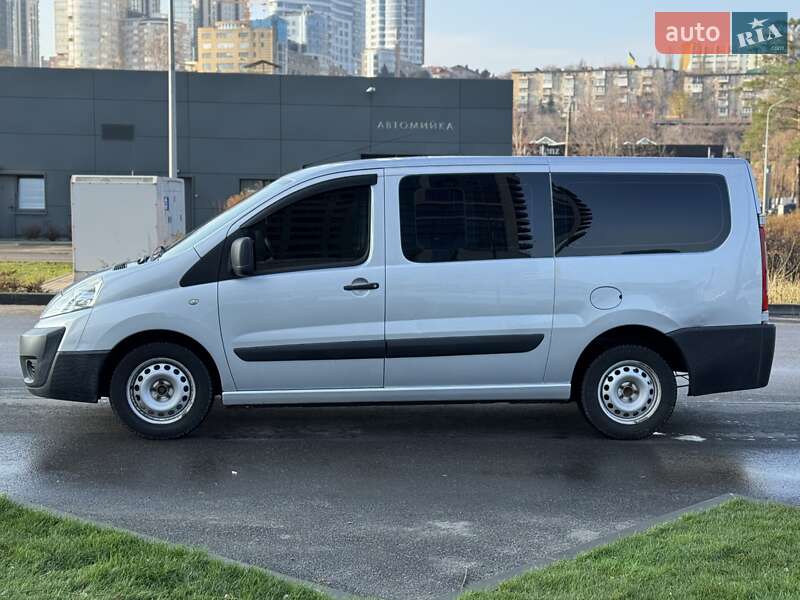 Мінівен Peugeot Expert 2011 в Дніпрі