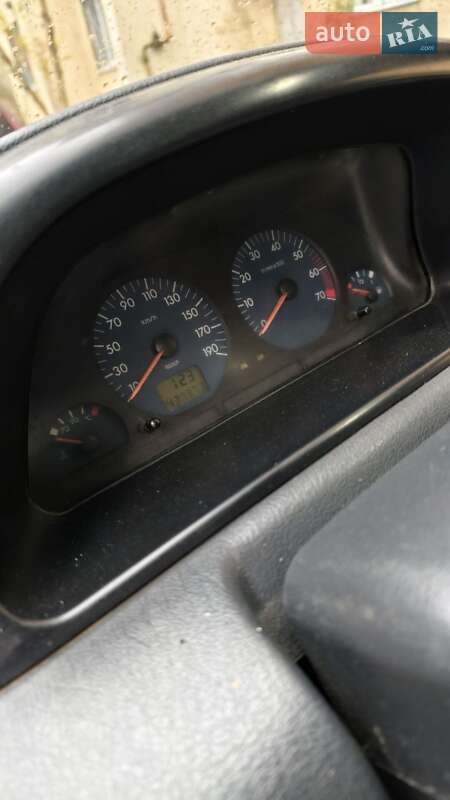 Грузовой фургон Peugeot Expert 2004 в Ивано-Франковске